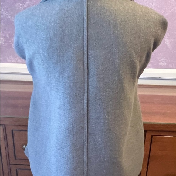 Flattering Zara Women's Double Breasted, Cropped Pea Coat - Picture 6 of 13